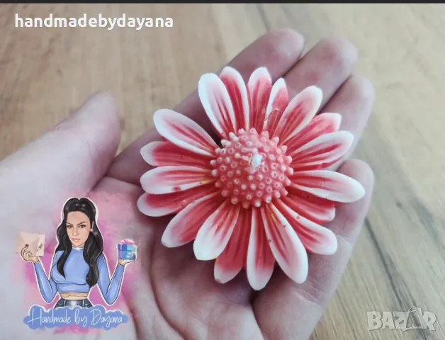 Подаръци за гости от соев восък - маргаритки