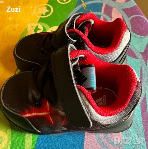 Нови оригинални Adidas Star Wars маратонки →
		Обява 48761130