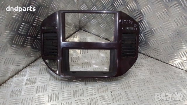 Интериорна конзола Mitsubishi Pajero 2002г.