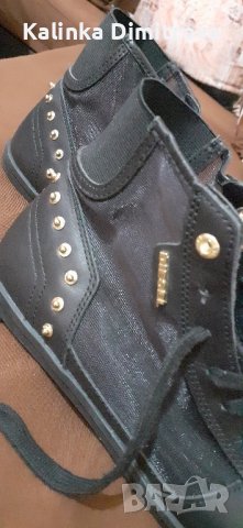 Дамски ,летни кецове.Естествена кожа. →
Обява 42102512 Дамски ,летни кецове.Естествена кожа. →
Обява 42102512