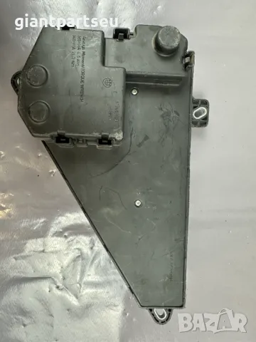 FUSE BOX Бушонно Табло за БМВ BMW E60 E61 6906601-05