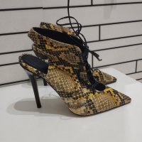 Змийски жълто-черни елегантни обувки , снимка 5 - Дамски елегантни обувки - 40309138