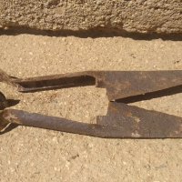 Стара кована ножица за стригане на овце, снимка 1 - Антикварни и старинни предмети - 41347797