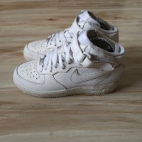 Оригинални кецове Nike Air Force 1 Mid, снимка 1 - Кецове - 42591938