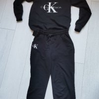 Дамски комплект Calvin Klein, снимка 1 - Спортни екипи - 44444581