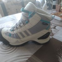 Adidas winter hiker, снимка 2 - Дамски боти - 39539171