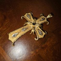 Златен кръст 18К с диаманти, снимка 3 - Колиета, медальони, синджири - 42047040