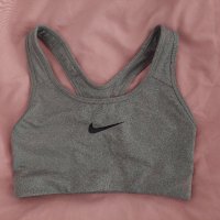Спортно бюстие Nike, снимка 1 - Спортни екипи - 42399431