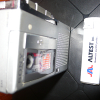 Мини джобен касетофон Sony, снимка 4 - Радиокасетофони, транзистори - 44619519
