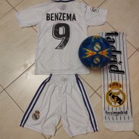 Benzema vs Lewandowski EL Classico Барселона - Реал Мадрид Детско Фенски Артикули 2023г, снимка 3 - Футбол - 39494428