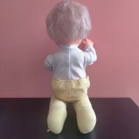 Кукла Ideal Doll Wake Up Thumbelina 1976 48 см , снимка 3 - Колекции - 42336410