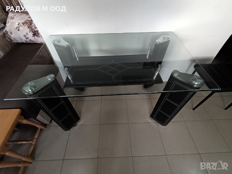 Трапезна маса стъклена, снимка 1