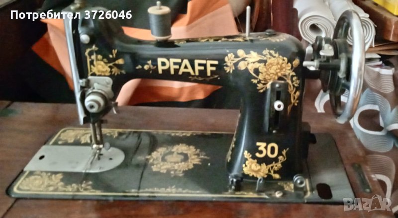 Търся да купя крачна шевна машина "PFAFF" от 19-20 век, работеща, снимка 1