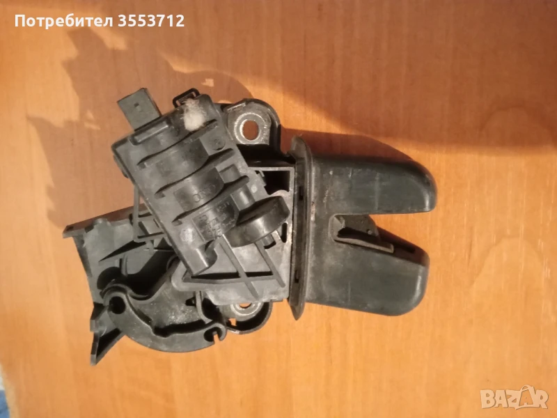 Audi A8 D3 Задна брава заключване , снимка 1