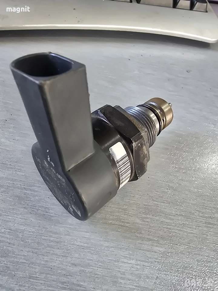 A6110780449 Регулатор налягане за Mercedes 0281002494, снимка 1