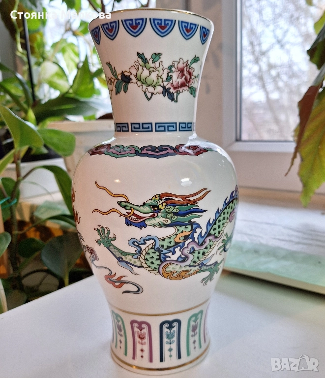 Порцеланова ваза-The dance of the CELESTIAL DRAGON, снимка 1
