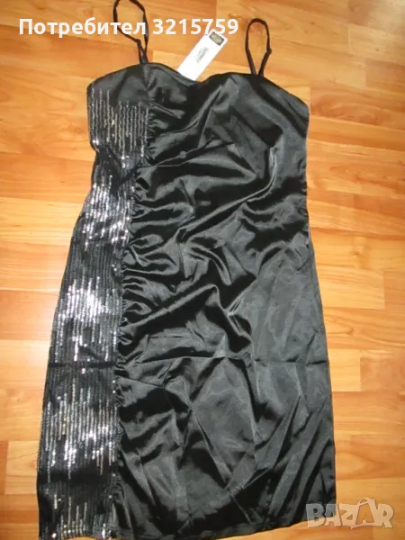 Нова дизайнеска сатенена черна рокля, пайети ,размер S, снимка 1