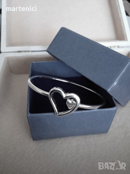 Нова, масивна твърда сребърна гривна. И кутия., снимка 1