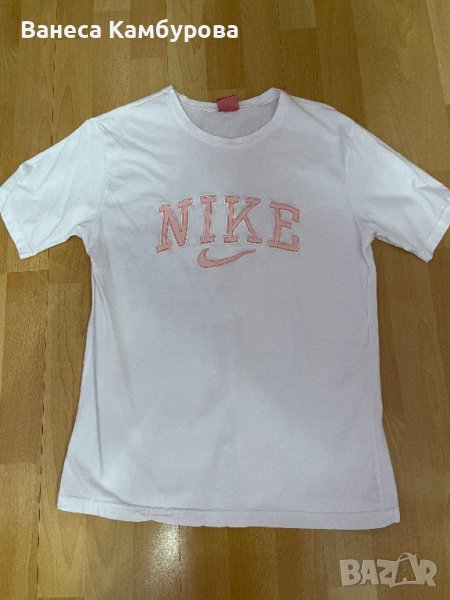 Бяла тениска Nike , снимка 1