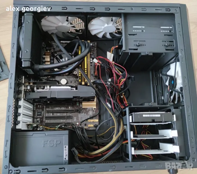 Здравейте! Продавам  запазена стабилна за времето си гейминг машина!, снимка 1