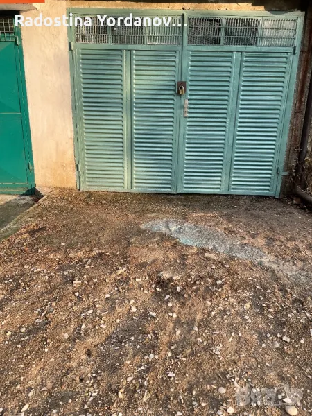 Продавам тухлен гараж, снимка 1