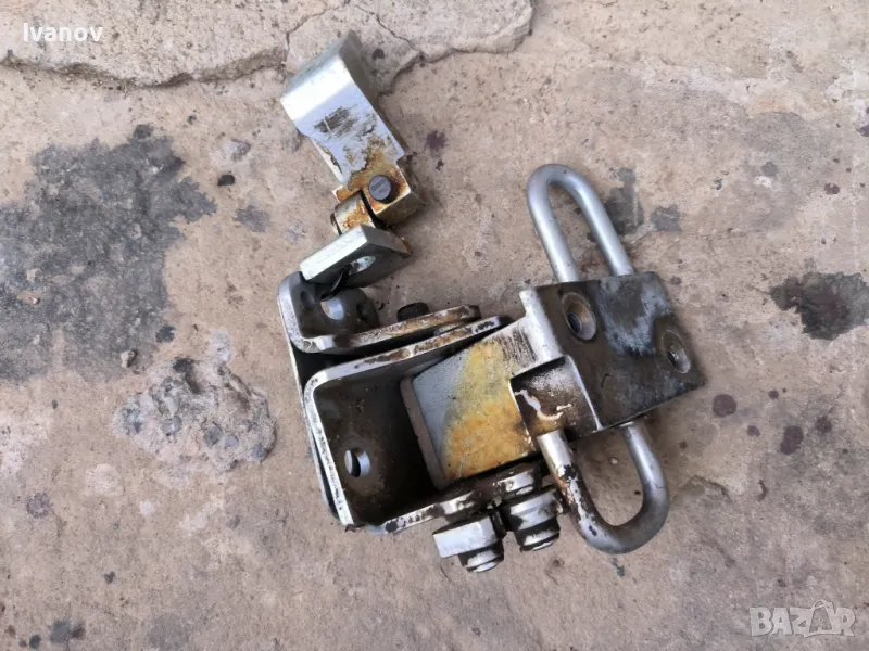 Панта панти за предна лява врата Голф 4 Ауди А3 Сеат Шкода Бора VW Golf 4 Audi A3 Seat Skoda Passat, снимка 1