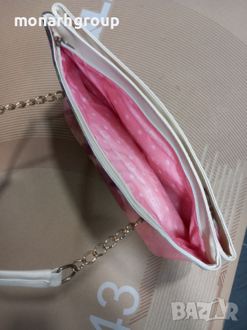 Дамска чанта, снимка 3 - Чанти - 44534223