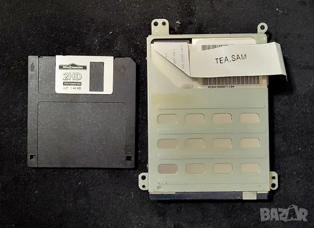 Външен и вътрешен USB floppy disk drive, снимка 5 - Друга електроника - 55135096