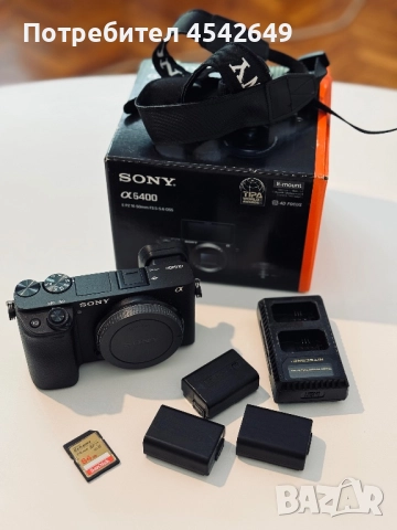 Камера sony a6400 + батерии + зарядно + карта памет, снимка 1