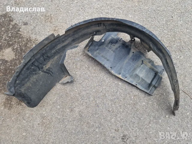 Преден ляв подкалник Volvo v40 , снимка 2 - Части - 49798246