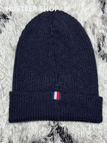Дамска зимна шапка TOMMY HILFIGER , снимка 6 - Шапки - 52792867