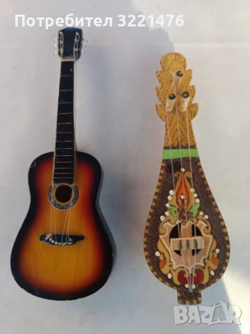 Стари гъдулка и китара