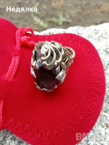 Красив стар пръстен с аметист , снимка 3 - Антикварни и старинни предмети - 41182926