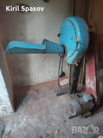 Фуражомелка трифазна 