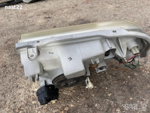 Десен фар за Сузуки Гранд Витара 1998-2005 год, снимка 2 - Части - 52655974