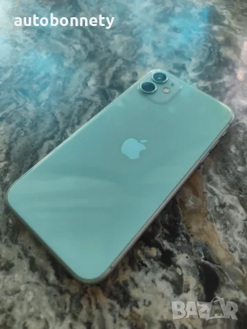 продавам iPhone 11 64gb 220€