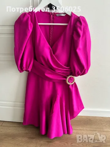 Продавам къса рокля 