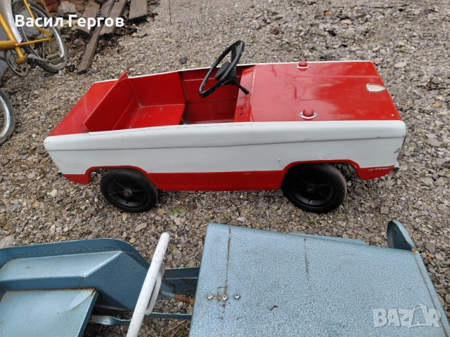 Количка с педали, снимка 4 - Антикварни и старинни предмети - 53470435