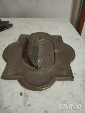 Стар термометър за стена, снимка 3 - Антикварни и старинни предмети - 48250291