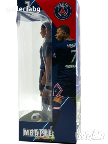 Фигурка на футболиста Kylian Mbappe – PSG | Колекционерска играчка Мбапе Пари Сен Жермен, снимка 3 - Фигурки - 51261589