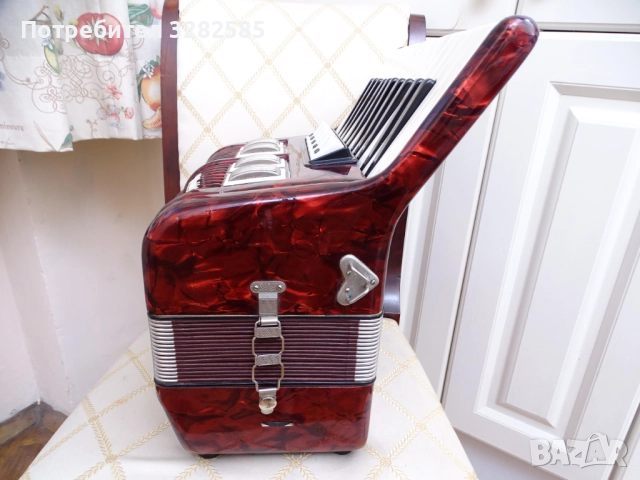 Акордеон Велтмайстер 40 баса, снимка 10 - Акордеони - 51616245