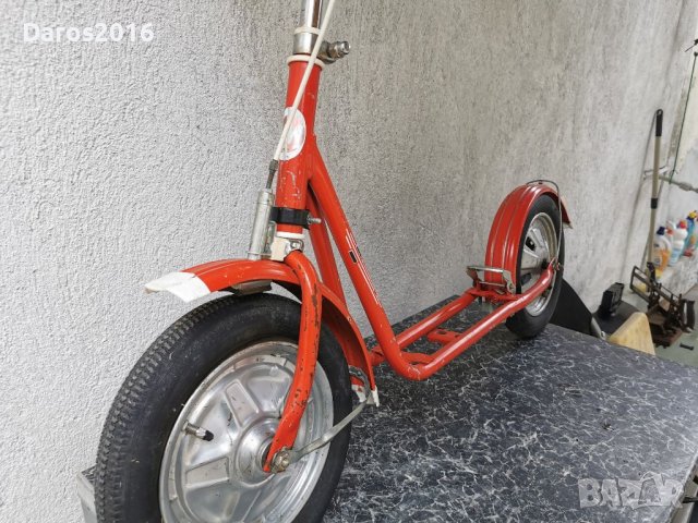 Стара метална тротинетка , снимка 11 - Антикварни и старинни предмети - 40955302