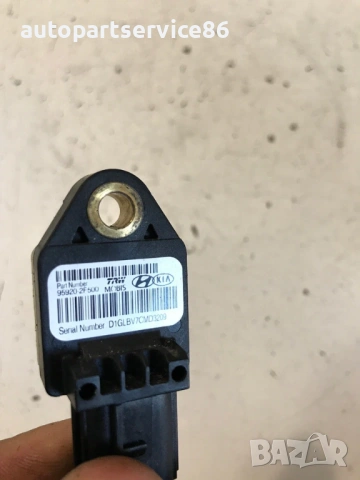 Сензор за удар за KIA Carnival (2008) 95920-2F500, снимка 2 - Части - 53198450