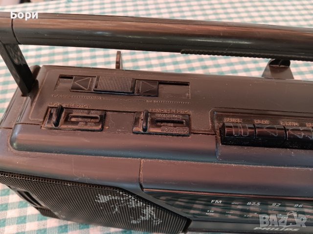 PHILIPS Радиокасетофон, снимка 2 - Радиокасетофони, транзистори - 42003022