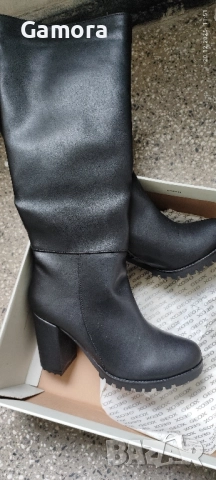 Чисто нови ботуши на висок ток 38 номер 