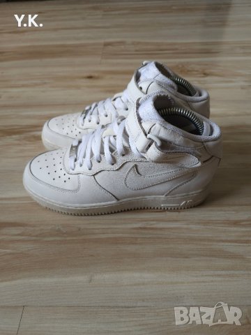 Оригинални кецове Nike Air Force 1 Mid, снимка 1 - Кецове - 42591938