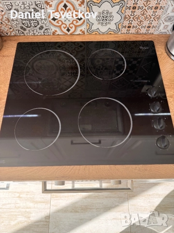 Фурна за вграждане с керамични котлони, снимка 6 - Печки, фурни - 52690180