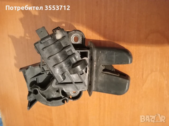 Audi A8 D3 Задна брава заключване 