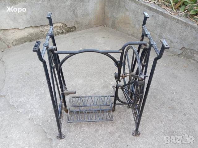 метални крака от шевна машина 30те BRITANNIA