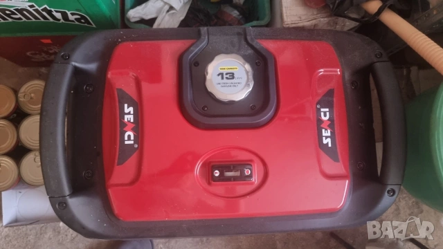 Инвенторен бензинов агрегат 4000V, снимка 2 - Генератори - 53754211